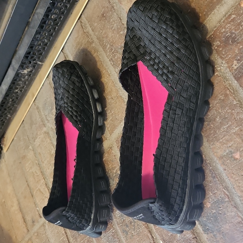 Skechers Woven Lightweight Memory Foam Slip On Sneakers Never Worn Size 7.5 NWOT - Picture 8 of 10